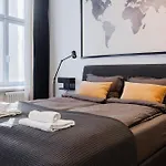 Luxury Studio, Raina Nams 아파트 *