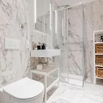 Luxury Studio, Raina Nams Riga
