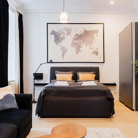 Luxury Studio, Raina Nams Riga