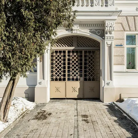 Dzīvoklis Luxury Studio, Raina Nams