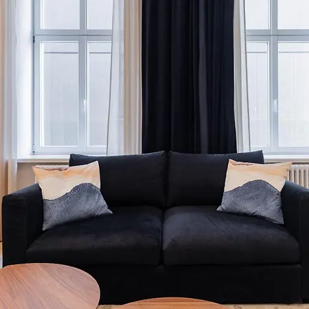 Luxury Studio, Raina Nams Apartment *