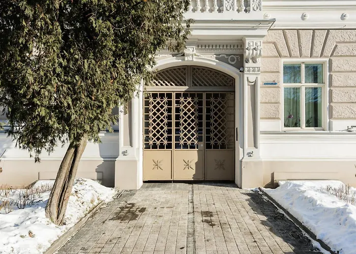 Апартаменты Luxury Studio, Raina Nams