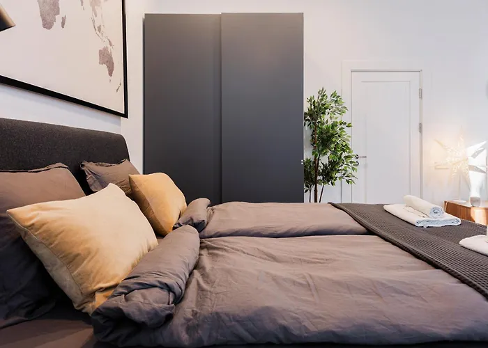 Luxury Studio, Raina Nams Рига