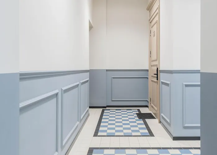 Luxury Studio, Raina Nams Рига