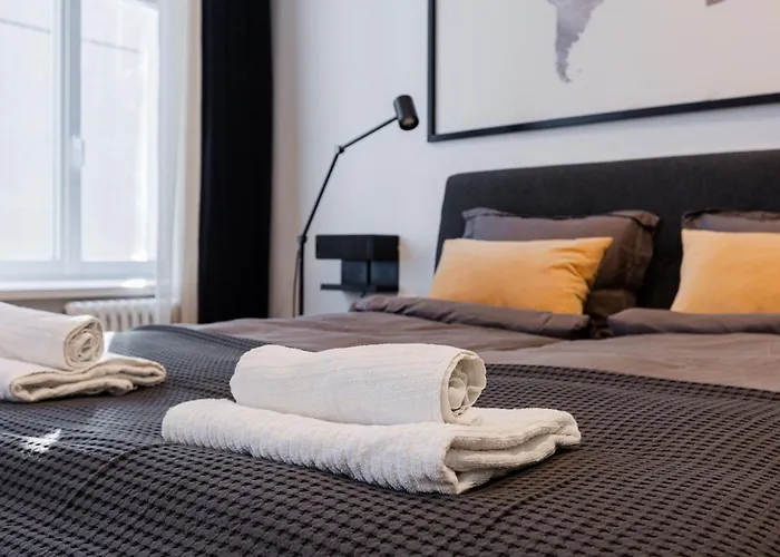 Luxury Studio, Raina Nams *