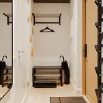Luxury Studio, Raina Nams شقة *