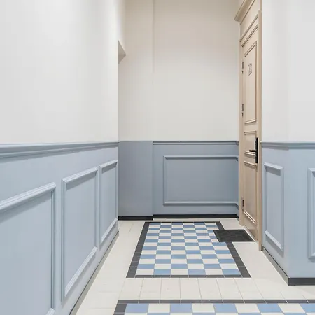 Luxury Studio, Raina Nams Riga