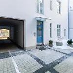 Апартаменти Luxury Studio, Raina Nams *