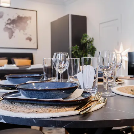 Luxury Studio, Raina Nams Apartment